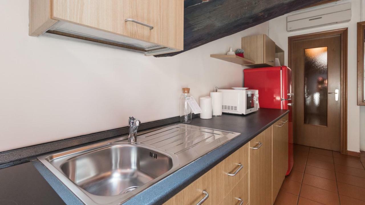 Italianway - Bligny 19 Apartment Milan Bagian luar foto